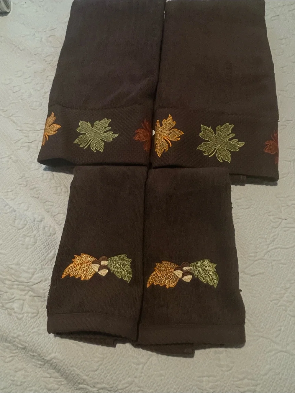 Harvest Moon Collection Chocolate Brown 4 Towel Set w/embroidered leaves